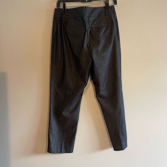 Ann Taylor Factory Dark Wash Ankle Cropped Pant in Curvy Fit | SZ 6P - Picture 4 of 8